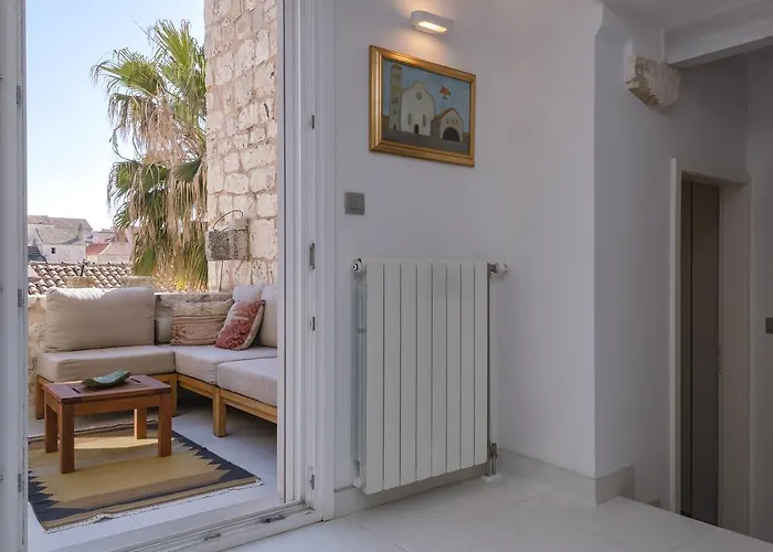 Luxury Bifora Apartment Hvar Town