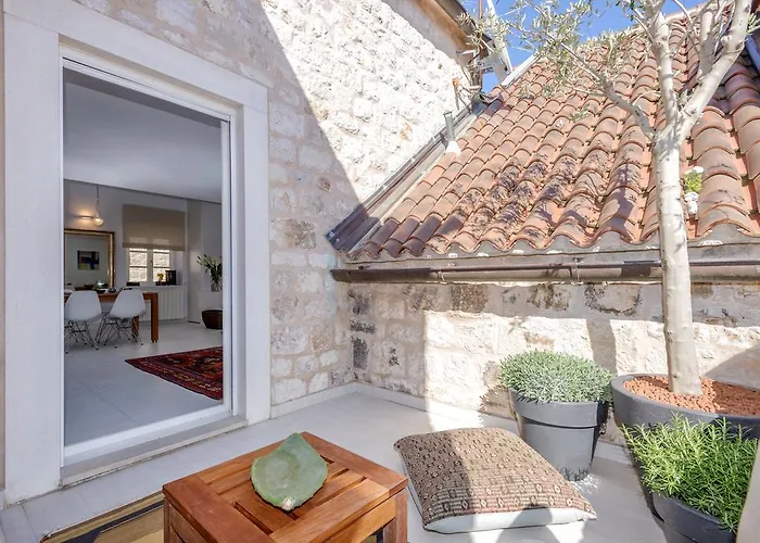 Luxury Bifora Apartment *