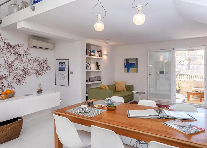 Apartment Luxury Bifora